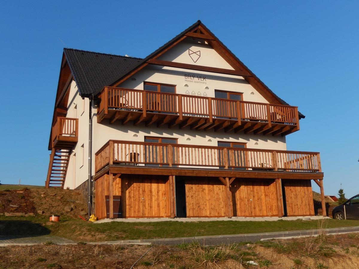 Horske Apartmany Bily Vlk Vaclavov u Bruntalu Ngoại thất bức ảnh